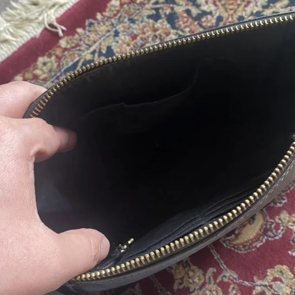 Fossil Small Black Leather Crossbody Bag - Picture 5 of 6